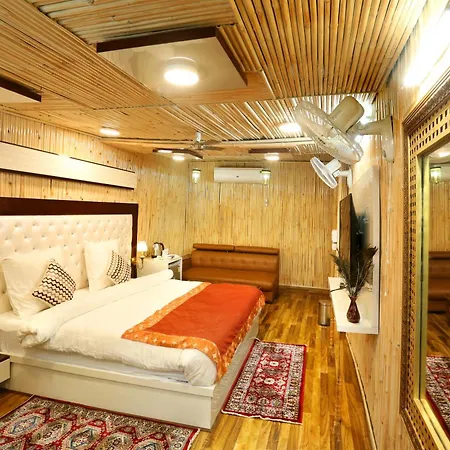 Golden Homestay-2